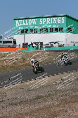 media/Apr-20-2025-AHRMA (Sun) [[393a79c373]]/Race/group 10 early race/Turn 4b/